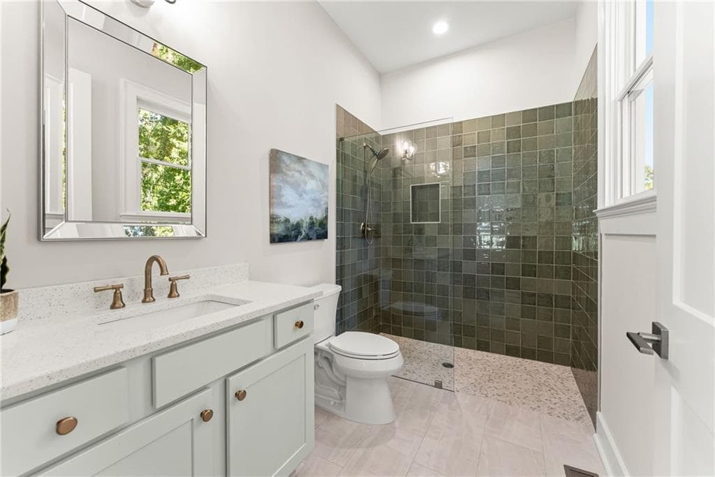 4 bedroom, 4 bathroom, 2,960 sq ft townhouse for sale at 1057 Riverside Drive, Gainesville, GA 30501 — photo 5