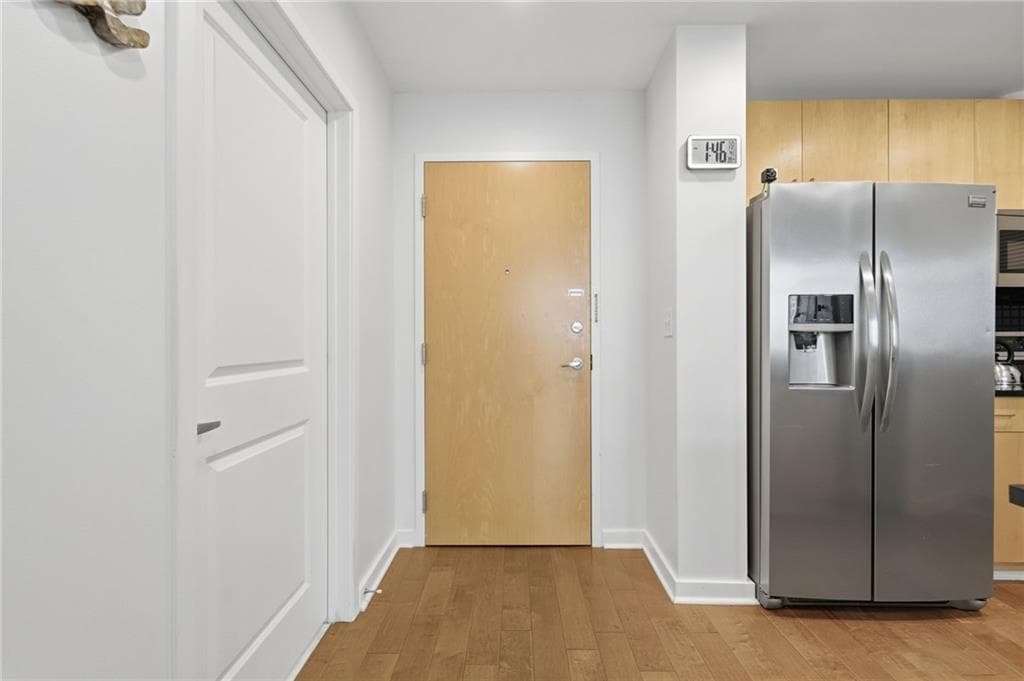 2 bedroom, 2 bathroom, 1,003 sq ft condominium for sale at 250 Pharr Road 1209, Atlanta, GA 30305 — photo 6