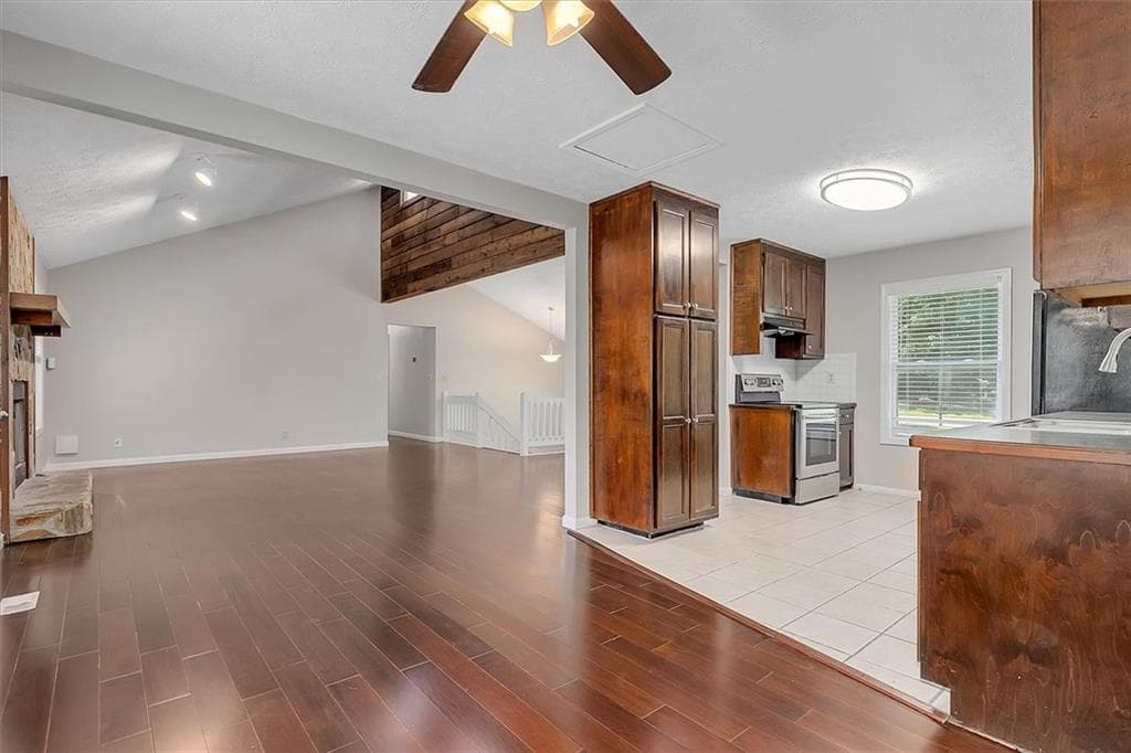 4 bedroom, 2 bathroom, 2,016 sq ft single family residence for sale at 2486 Sawmill Road, Marietta, GA 30064 — photo 10