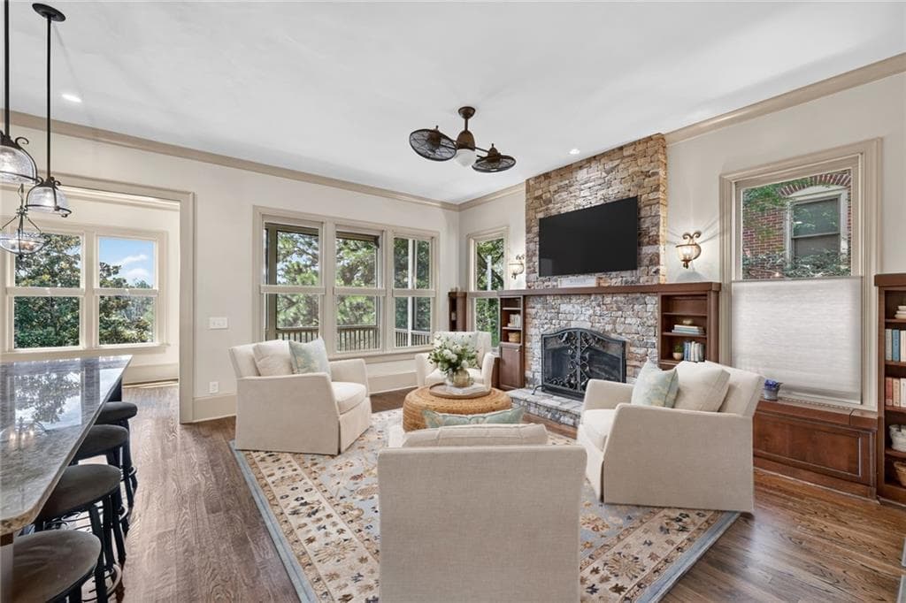3 bedroom, 4 bathroom, 3,020 sq ft townhouse for sale at 3165 Neal Court, Cumming, GA 30041 — photo 7