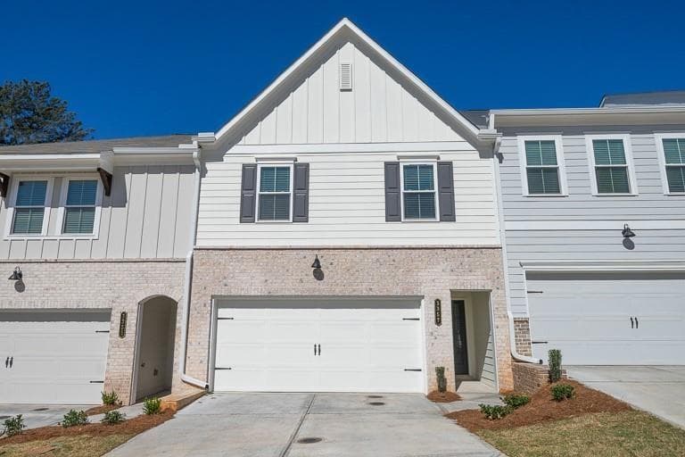 3 bedroom, 3 bathroom, 1,805 sq ft townhouse for rent at 3357 Verdi Lane, Kennesaw, GA 30144 for $2,750 a month — photo 1 of 49