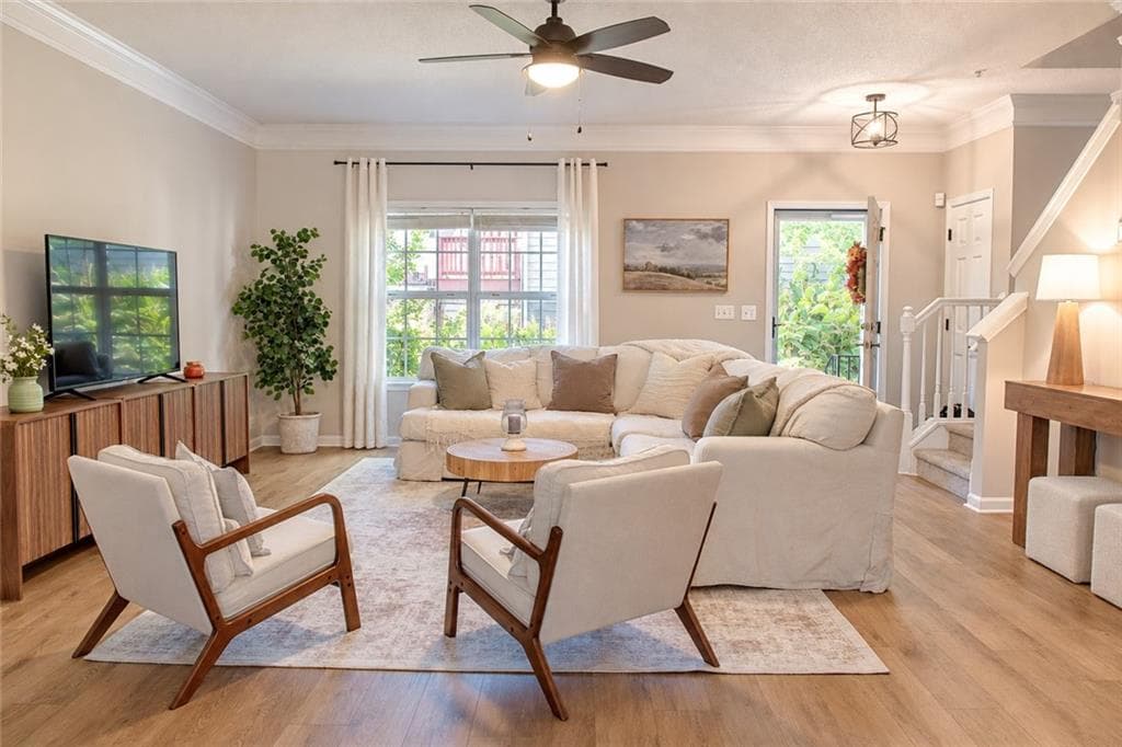 2 bedroom, 3 bathroom, 1,804 sq ft townhouse for sale at 1415 Bay Overlook Drive, Woodstock, GA 30188 — photo 2