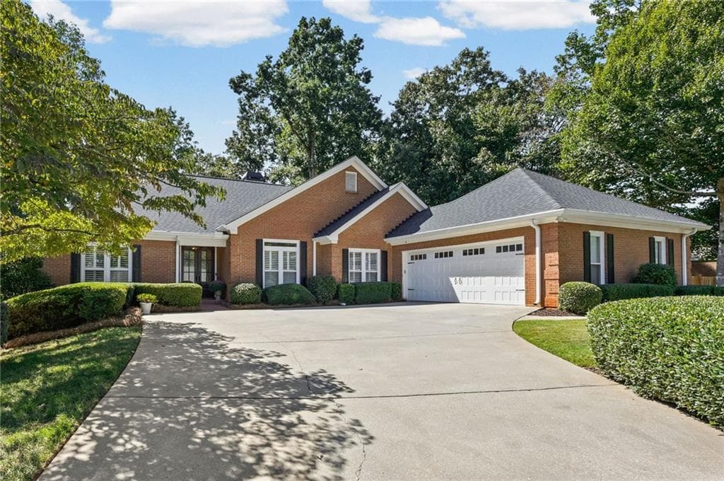 5 bedroom, 4 bathroom, 3,868 sq ft single family residence for sale at 1010 Brooksglen Drive, Roswell, GA 30075