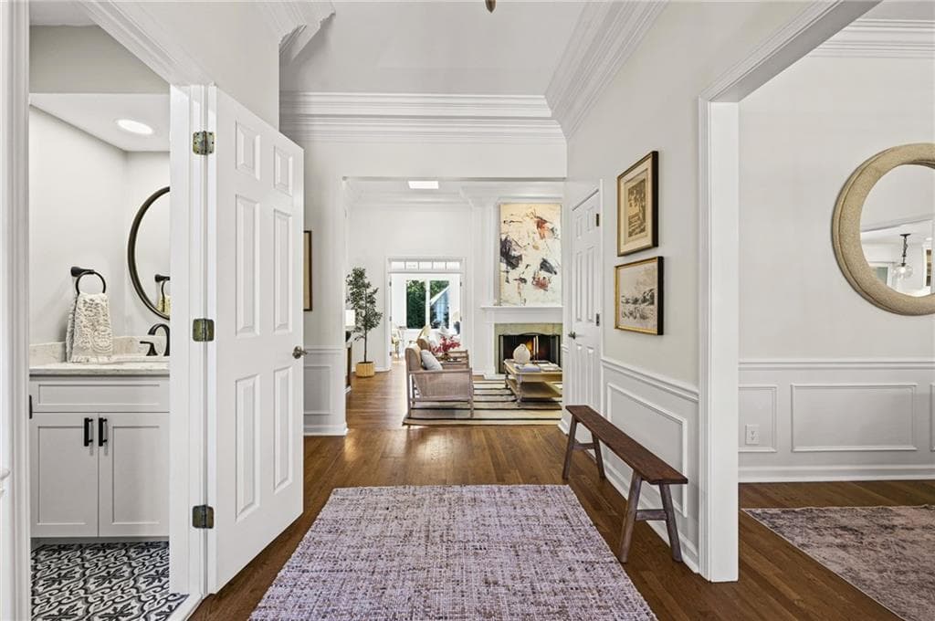 5 bedroom, 4 bathroom, 3,868 sq ft single family residence for sale at 1010 Brooksglen Drive, Roswell, GA 30075 — photo 4