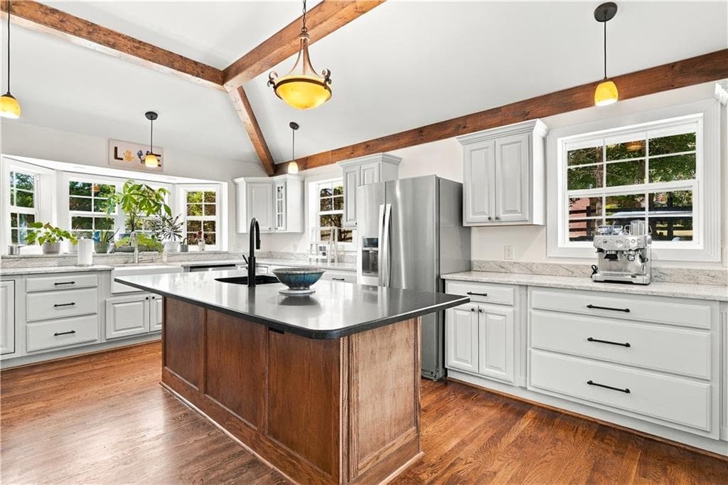 3 bedroom, 2 bathroom, 2,318 sq ft single family residence for sale at 110 Spruce Pine Street, Tate, GA 30177 — photo 6