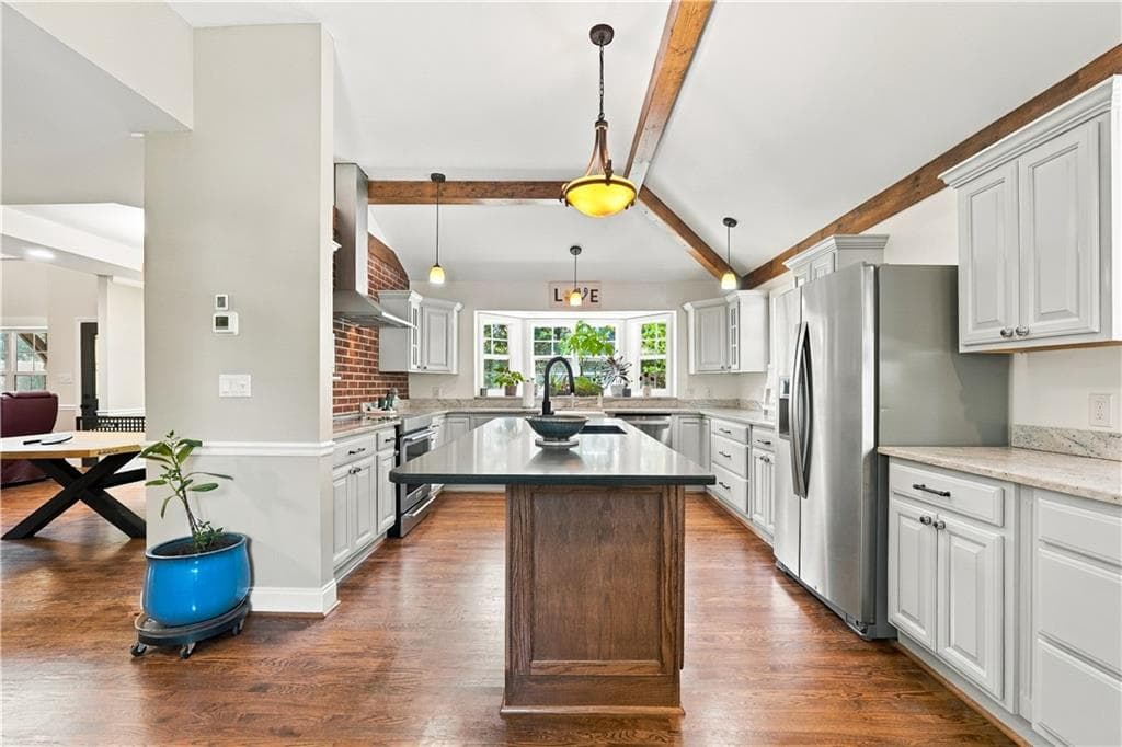 3 bedroom, 2 bathroom, 2,318 sq ft single family residence for sale at 110 Spruce Pine Street, Tate, GA 30177 — photo 8