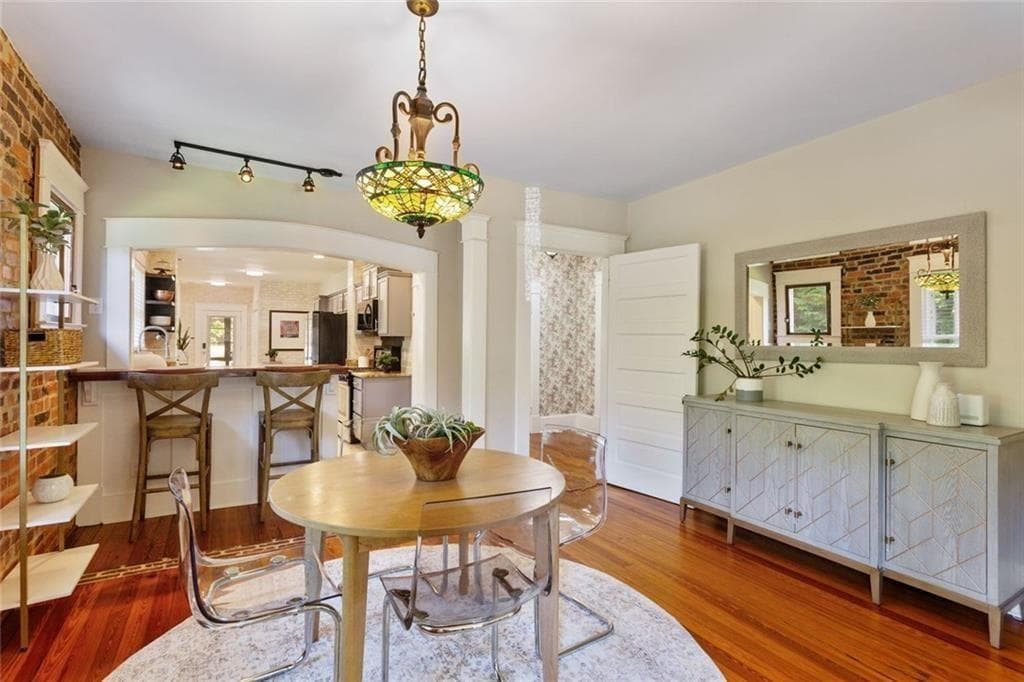4 bedroom, 3 bathroom, 2,406 sq ft single family residence for sale at 3080 Lee Street, Smyrna, GA 30080 — photo 4