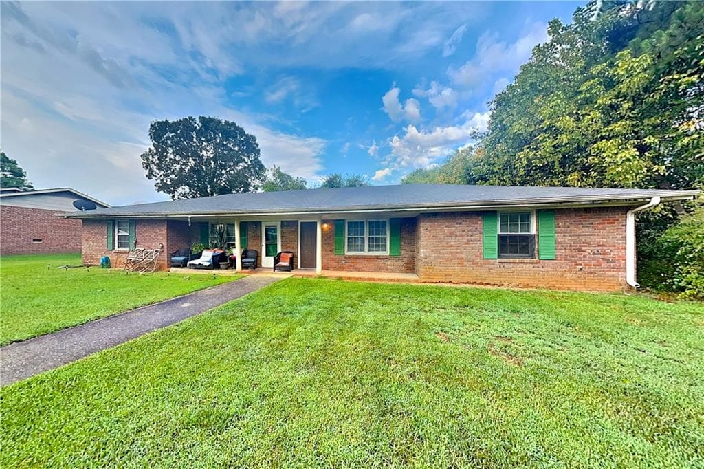 2 bedroom, 1 bathroom, 1,934 sq ft duplex for rent at 17 Fieldstone Court Apt B, Cartersville, GA 30121 for $1,195 a month — photo 2