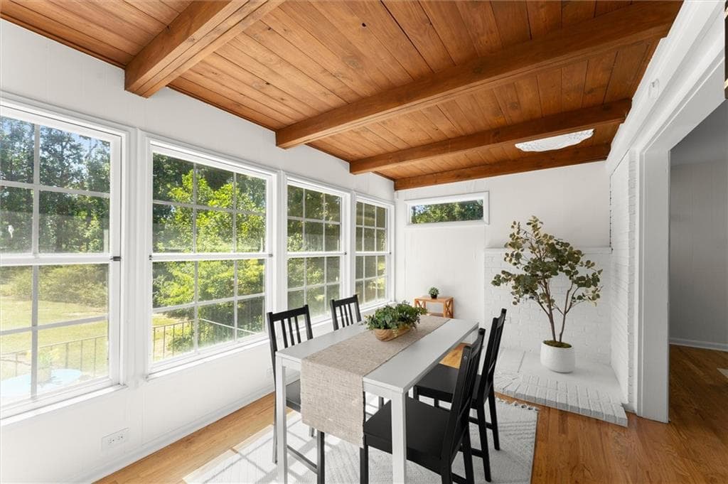 3 bedroom, 2 bathroom, 2,412 sq ft single family residence for sale at 1083 Amelia Drive, Marietta, GA 30060 — photo 4