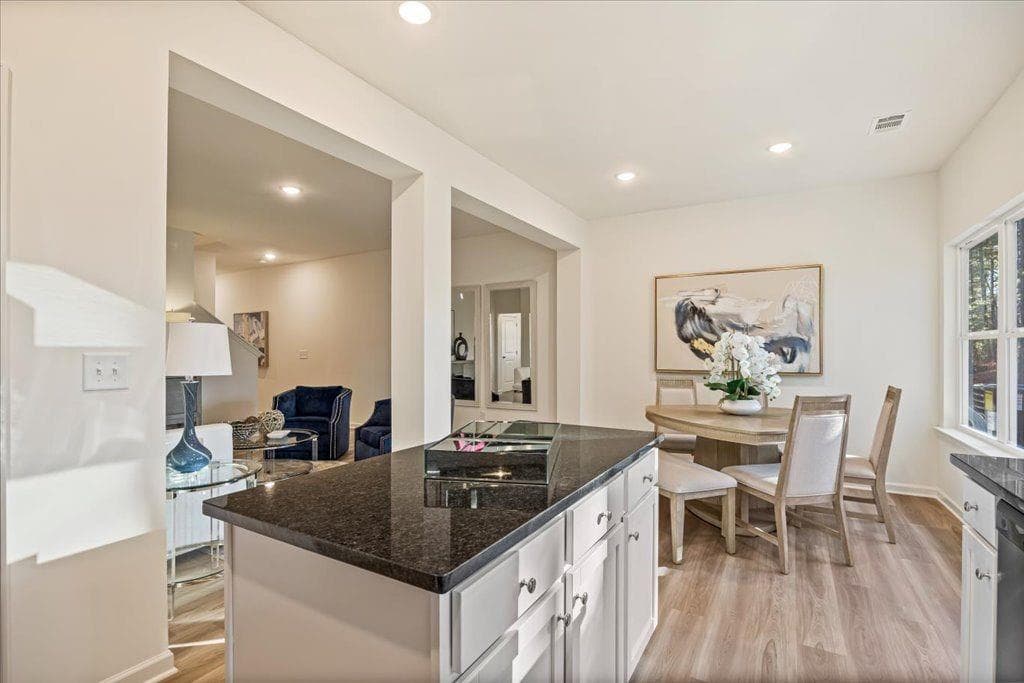 3 bedroom, 3 bathroom, 1,745 sq ft townhouse for sale at 2562 RIVERSIDE Road, Conyers, GA 30013 — photo 9
