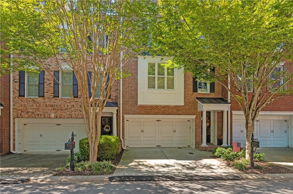 4 bedroom, 4 bathroom, 3,176 sq ft townhouse for sale at 5505 Waters Edge Trail, Roswell, GA 30075