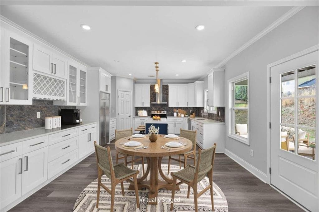 5 bedroom, 4 bathroom, 3,620 sq ft single family residence for sale at 1226 Bloomsbury Lane, Gainesville, GA 30501 — photo 3