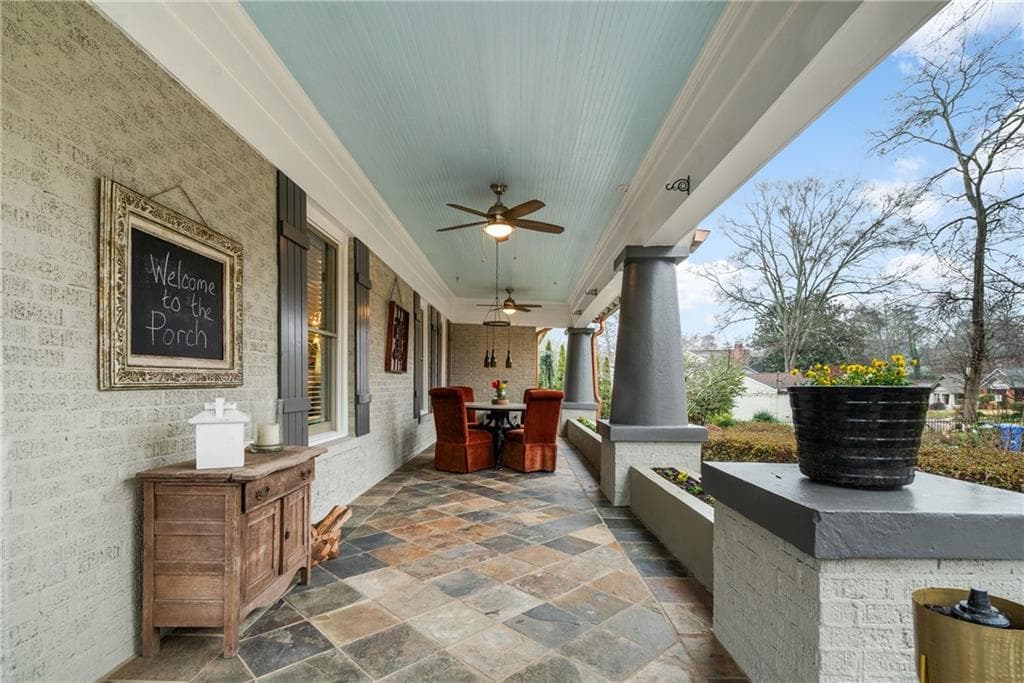 5 bedroom, 3 bathroom, 3,842 sq ft single family residence for sale at 2262 Ridgedale Road, Atlanta, GA 30317 — photo 7