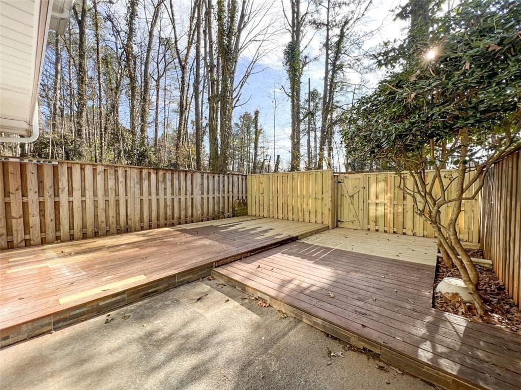 3 bedroom, 3 bathroom, 1,604 sq ft condominium for sale at 2700 Twigg Circle, Marietta, GA 30067 — photo 6