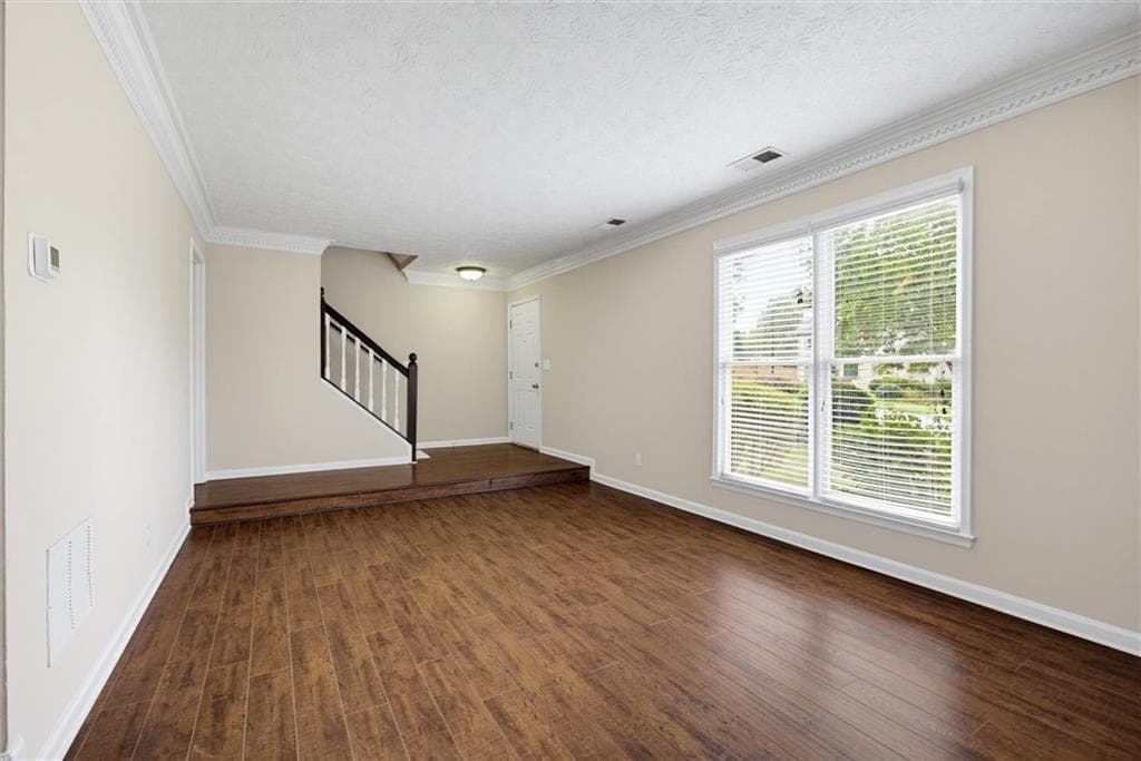 3 bedroom, 3 bathroom, 1,776 sq ft townhouse for sale at 9158 Carroll Manor Drive, Sandy Springs, GA 30350 — photo 6