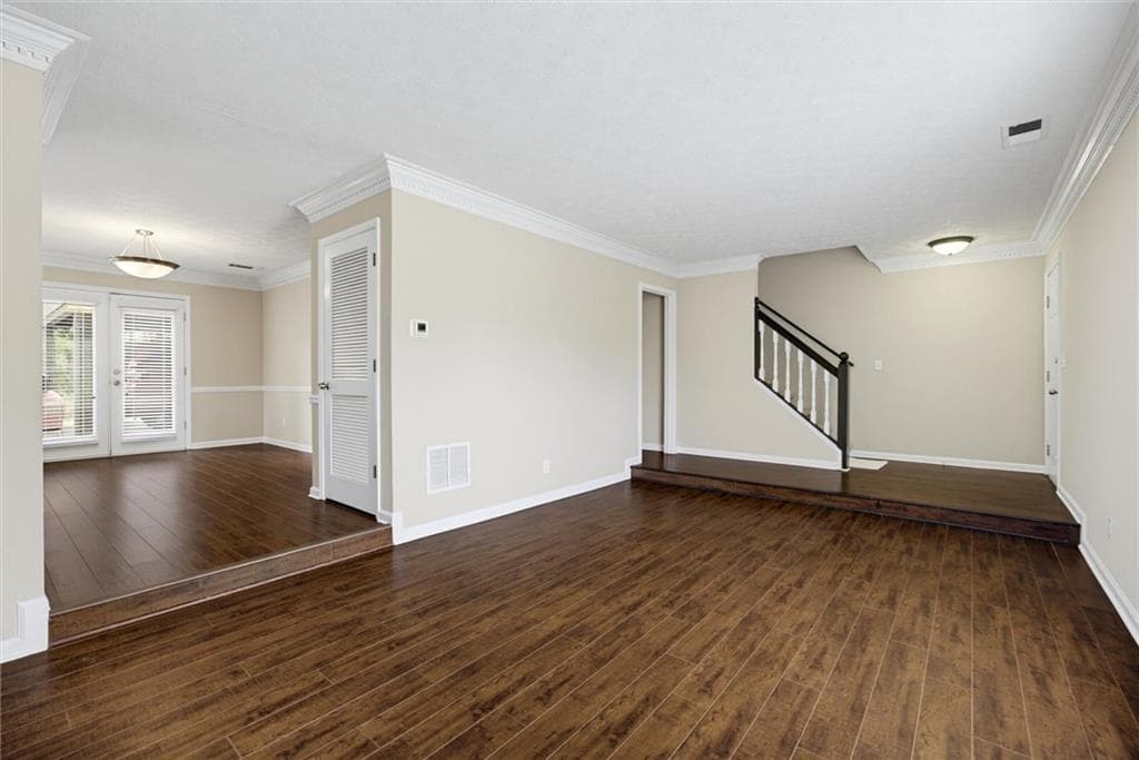 3 bedroom, 3 bathroom, 1,776 sq ft townhouse for sale at 9158 Carroll Manor Drive, Sandy Springs, GA 30350 — photo 7