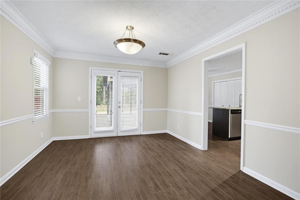 3 bedroom, 3 bathroom, 1,776 sq ft townhouse for sale at 9158 Carroll Manor Drive, Sandy Springs, GA 30350 — photo 8