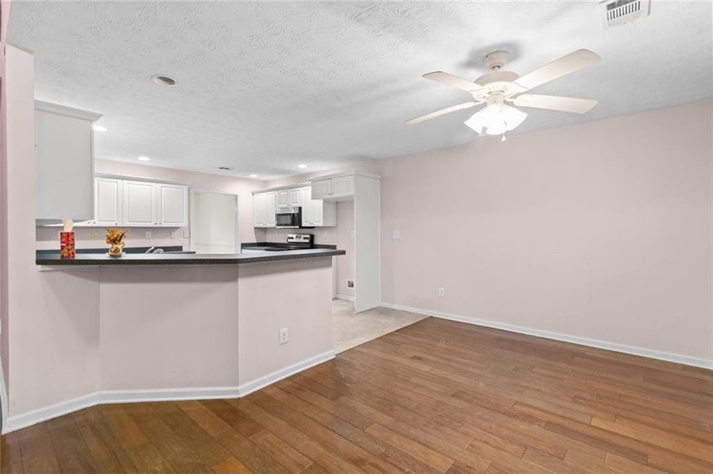 4 bedroom, 3 bathroom, 2,434 sq ft single family residence for sale at 2584 Rockwood Way, Stone Mountain, GA 30087 — photo 9