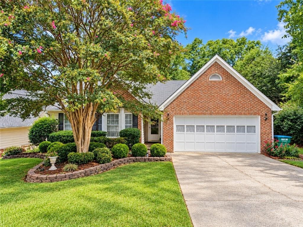 3 bedroom, 2 bathroom, 1,637 sq ft single family residence for sale at 4499 Creek Ford Drive, Duluth, GA 30096