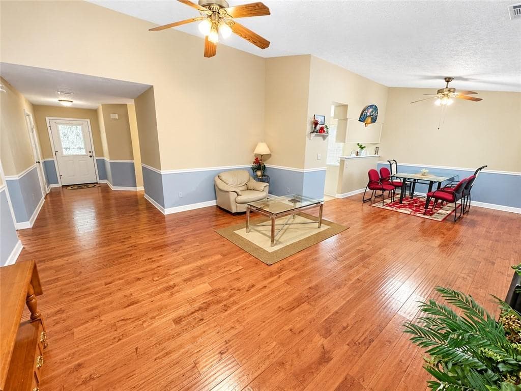 3 bedroom, 2 bathroom, 1,637 sq ft single family residence for sale at 4499 Creek Ford Drive, Duluth, GA 30096 — photo 4