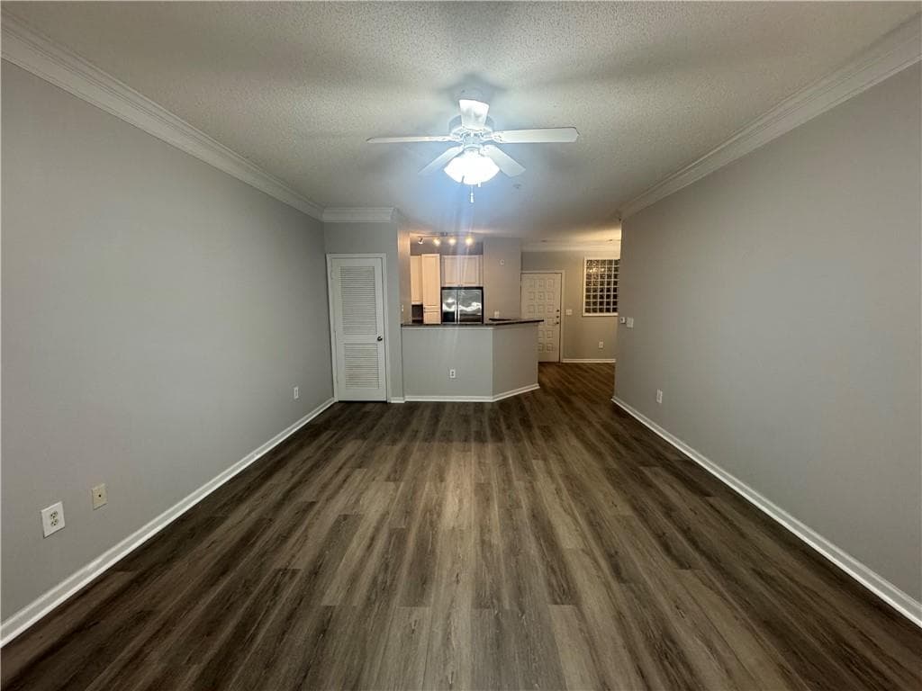 1 bedroom, 1 bathroom, 780 sq ft condominium for sale at 10 Perimeter Summit Boulevard 4211, Atlanta, GA 30319 — photo 7