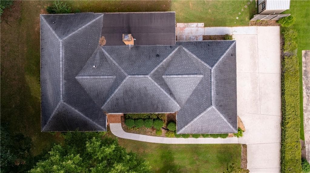 4 bedroom, 3 bathroom, 2,365 sq ft single family residence for sale at 341 Chesterfield Road, Bogart, GA 30622 — photo 3