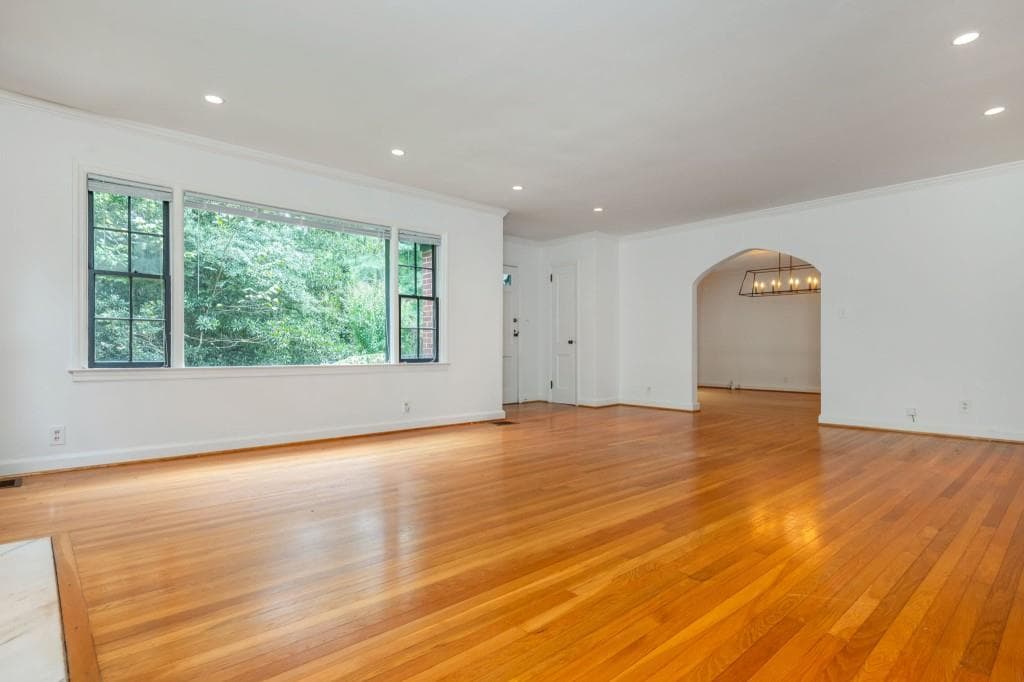 5 bedroom, 4 bathroom, 3,166 sq ft single family residence for sale at 2320 Lavista Road, Atlanta, GA 30329 — photo 6