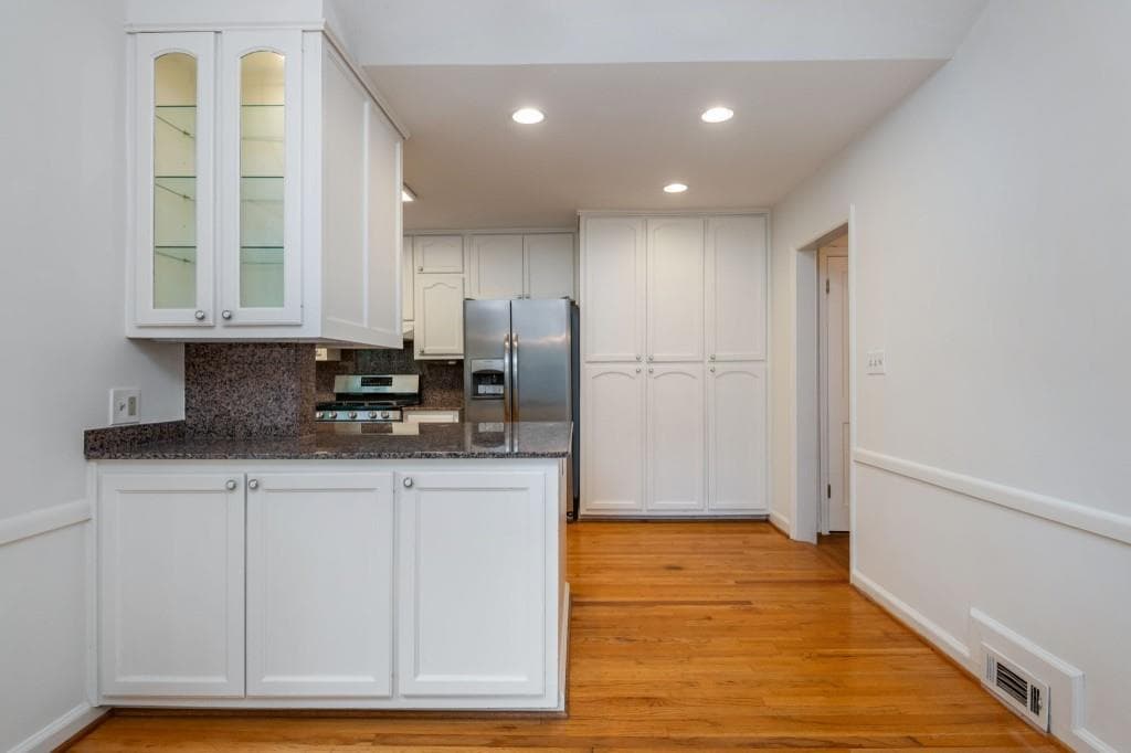 5 bedroom, 4 bathroom, 3,166 sq ft single family residence for sale at 2320 Lavista Road, Atlanta, GA 30329 — photo 10