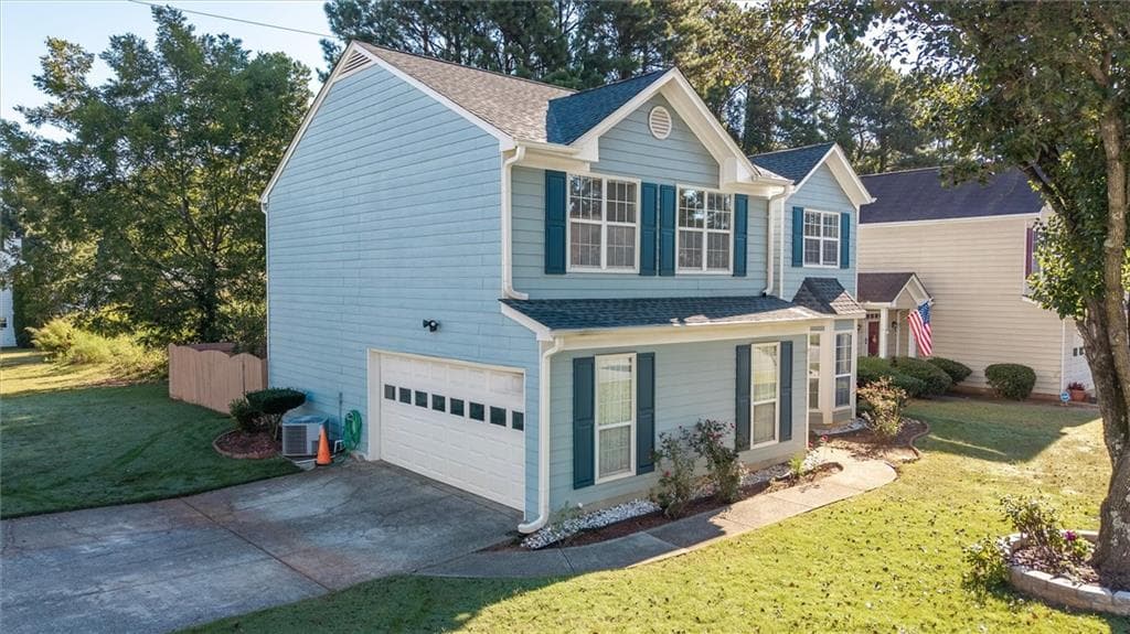 3 bedroom, 3 bathroom, 1,976 sq ft single family residence for sale at 3501 Grovewood Lane, Duluth, GA 30096 — photo 3