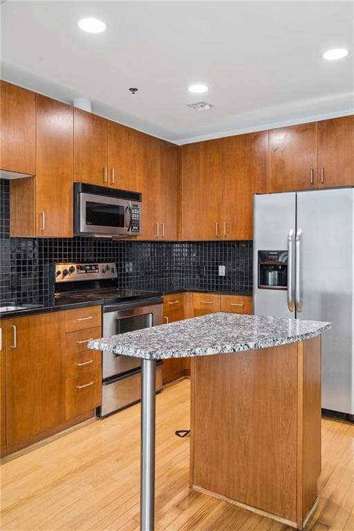 1 bedroom, 1 bathroom, 696 sq ft condominium for rent at 943 Peachtree Street 707, Atlanta, GA 30309 for $1,900 a month — photo 9
