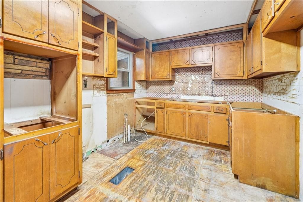 3 bedroom, 2 bathroom, 1,688 sq ft single family residence for sale at 5741 Liberty Road, Winston, GA 30187 — photo 7