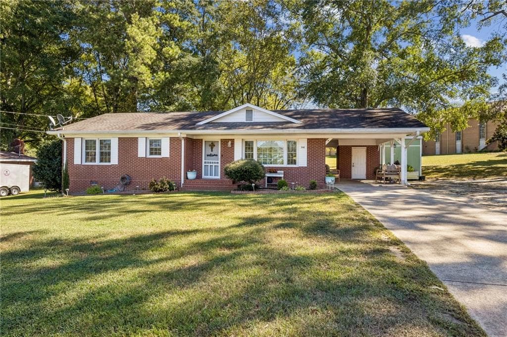 3 bedroom, 1 bathroom, 1,123 sq ft single family residence for sale at 542 Marion Street, Winder, GA 30680 — photo 4