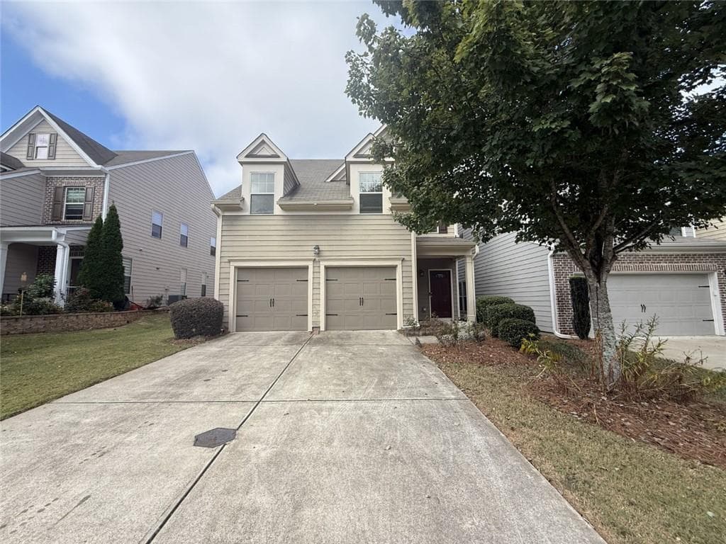 4 bedroom, 3 bathroom, 2,483 sq ft single family residence for rent at 5085 Breezewood Circle, Alpharetta, GA 30004 for $2,600 a month — photo 1 of 38