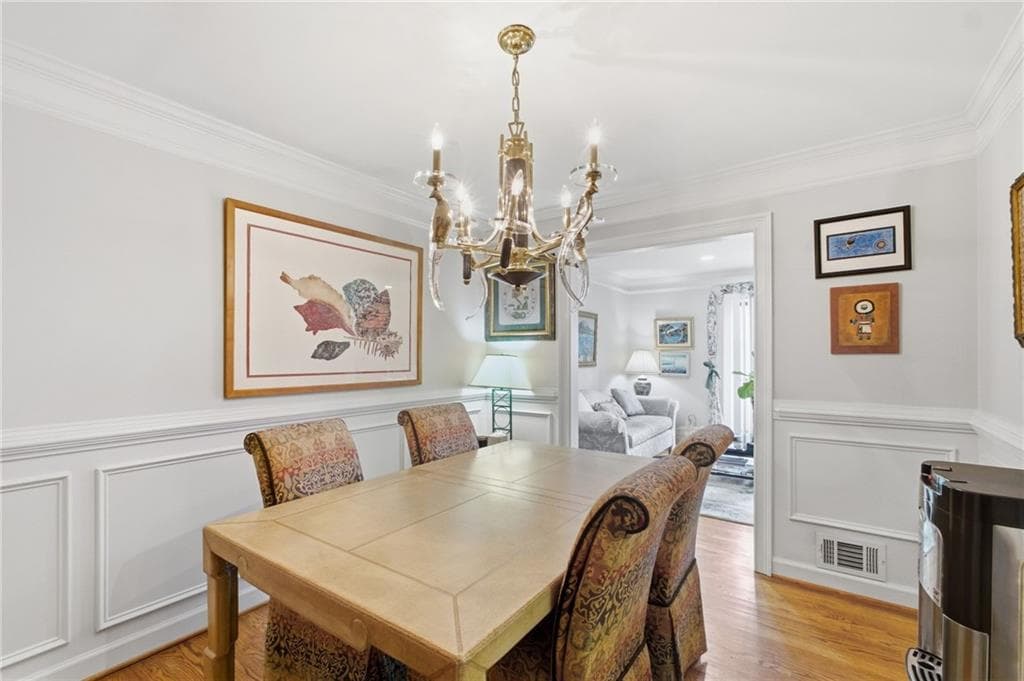 3 bedroom, 3 bathroom, 2,261 sq ft townhouse for sale at 1742 Woodcliff Place, Atlanta, GA 30329 — photo 8