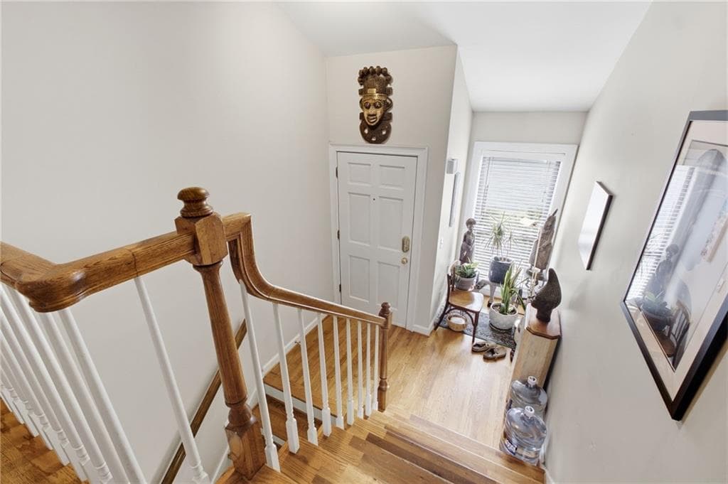 3 bedroom, 3 bathroom, 2,261 sq ft townhouse for sale at 1742 Woodcliff Place, Atlanta, GA 30329 — photo 5