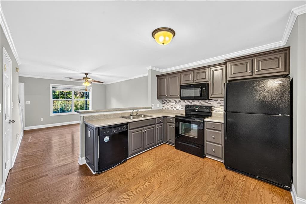 2 bedroom, 3 bathroom, 1,088 sq ft condominium for sale at 105 Whitehead Road 23, Athens, GA 30606 — photo 4