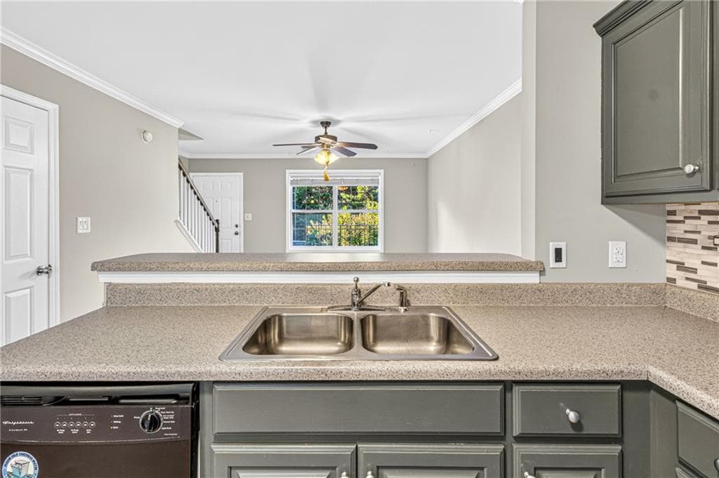 2 bedroom, 3 bathroom, 1,088 sq ft condominium for sale at 105 Whitehead Road 23, Athens, GA 30606 — photo 5