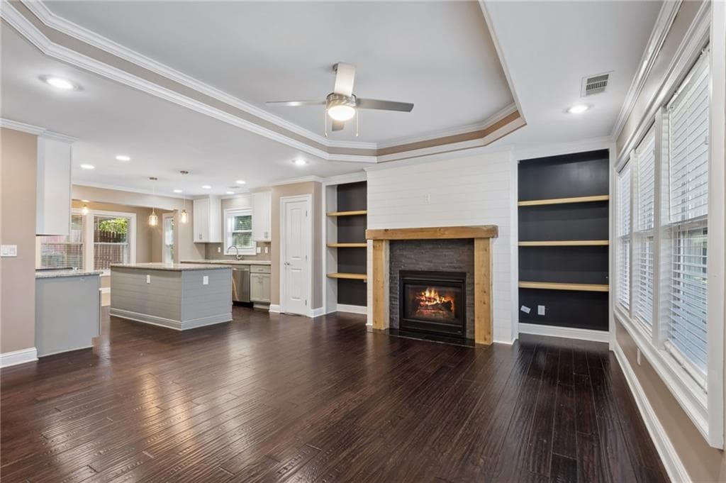 3 bedroom, 3 bathroom, 1,568 sq ft single family residence for sale at 112 E Stephens Street, Winder, GA 30680 — photo 8