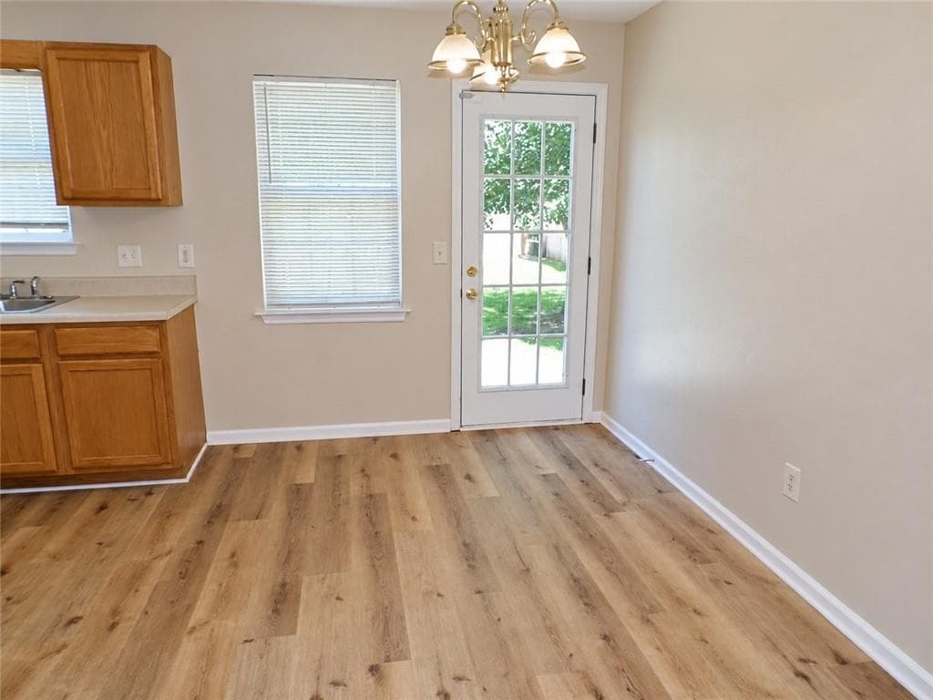2 bedroom, 3 bathroom, 1,188 sq ft townhouse for sale at 28 Princeton Place Drive, Adairsville, GA 30103 — photo 8