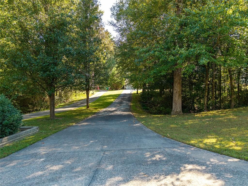 3 bedroom, 2 bathroom, 1,626 sq ft single family residence for sale at 52 Blakes Lane, Talking Rock, GA 30175 — photo 4