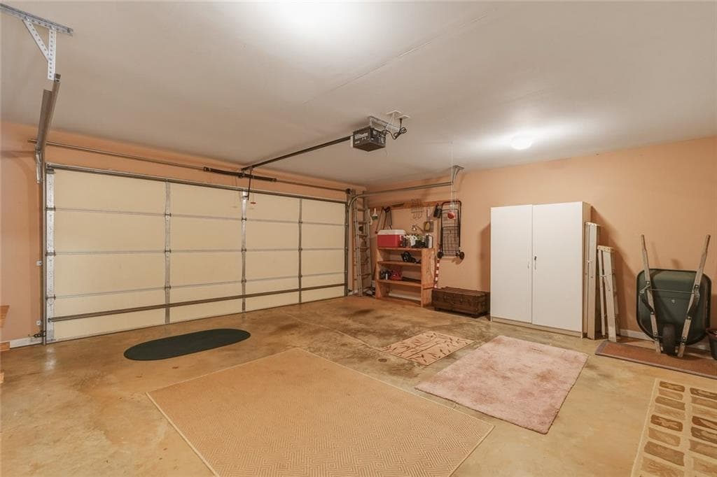 3 bedroom, 2 bathroom, 1,626 sq ft single family residence for sale at 52 Blakes Lane, Talking Rock, GA 30175 — photo 5