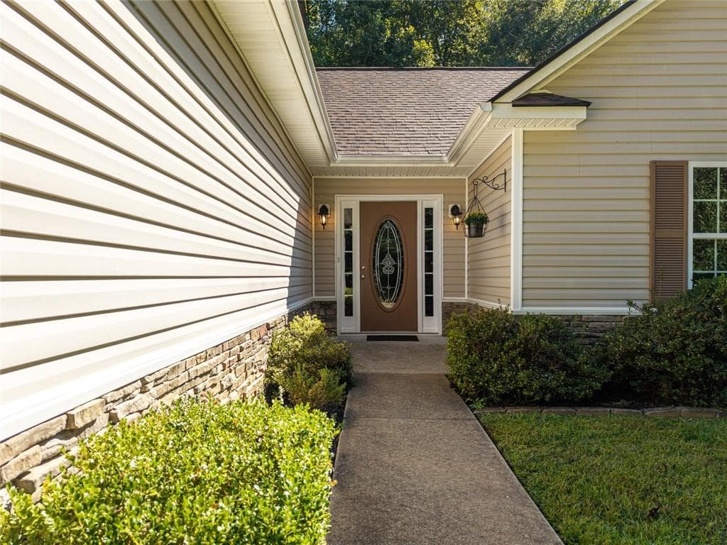 3 bedroom, 2 bathroom, 1,626 sq ft single family residence for sale at 52 Blakes Lane, Talking Rock, GA 30175 — photo 8