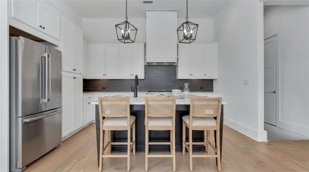 3 bedroom, 3 bathroom, 1,901 sq ft townhouse for sale at 240 Rolison Way, Fayetteville, GA 30214 — photo 3