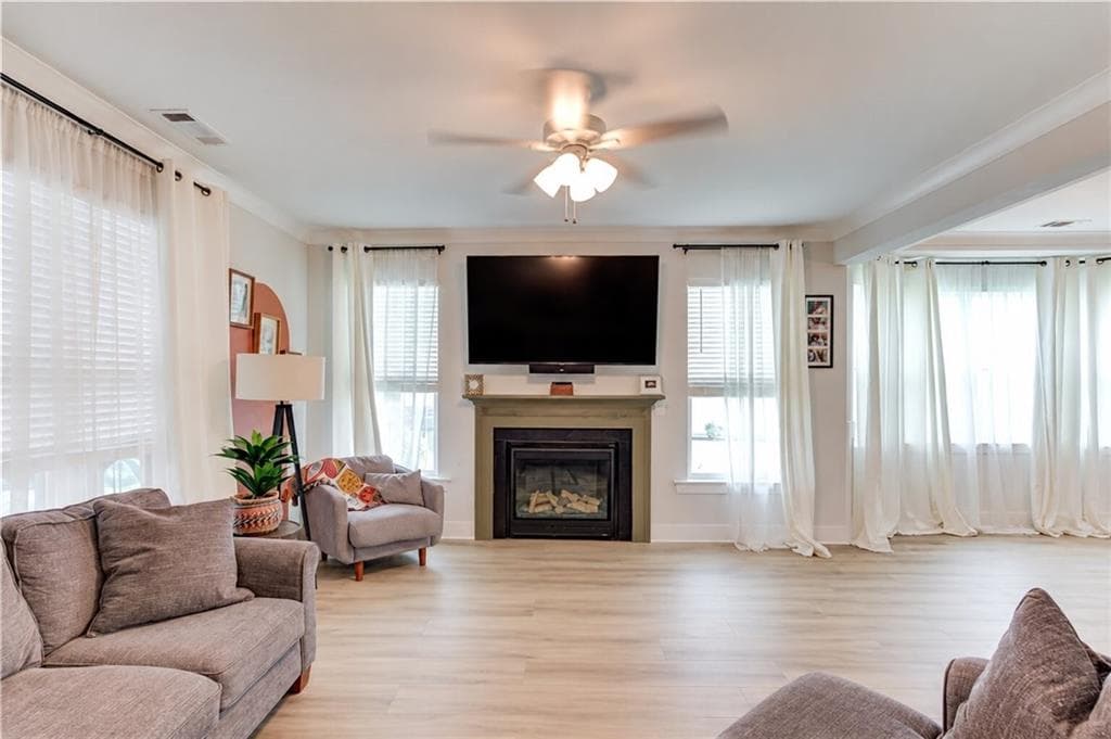 4 bedroom, 3 bathroom, 2,648 sq ft single family residence for sale at 42 Sinclair Circle, Hoschton, GA 30548 — photo 9