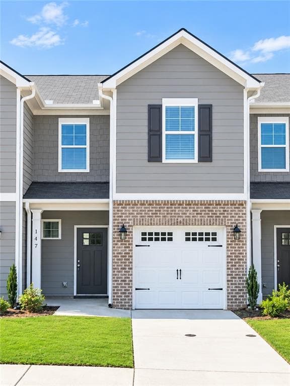 3 bedroom, 3 bathroom, 1,302 sq ft townhouse for sale at 147 Chastain Drive, Cartersville, GA 30120