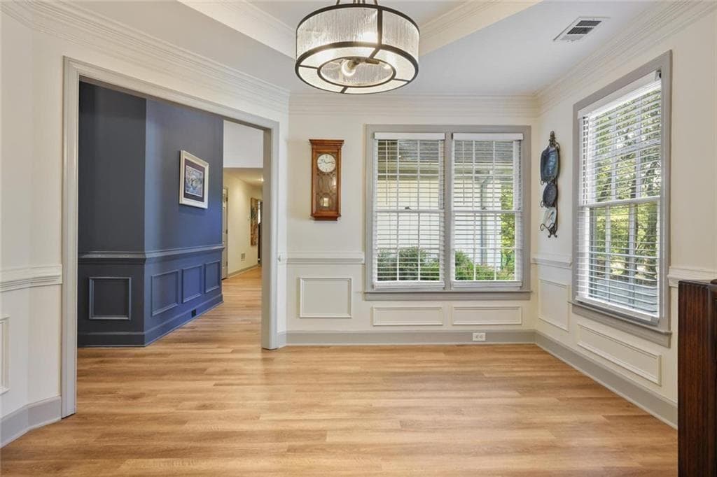5 bedroom, 3 bathroom, 2,404 sq ft single family residence for sale at 2117 Line Tree Lane, Powder Springs, GA 30127 — photo 7