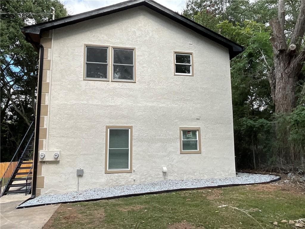 1 bedroom, 1 bathroom, 1,664 sq ft duplex for rent at 51 Mullins Street, Fairburn, GA 30213 for $1,250 a month