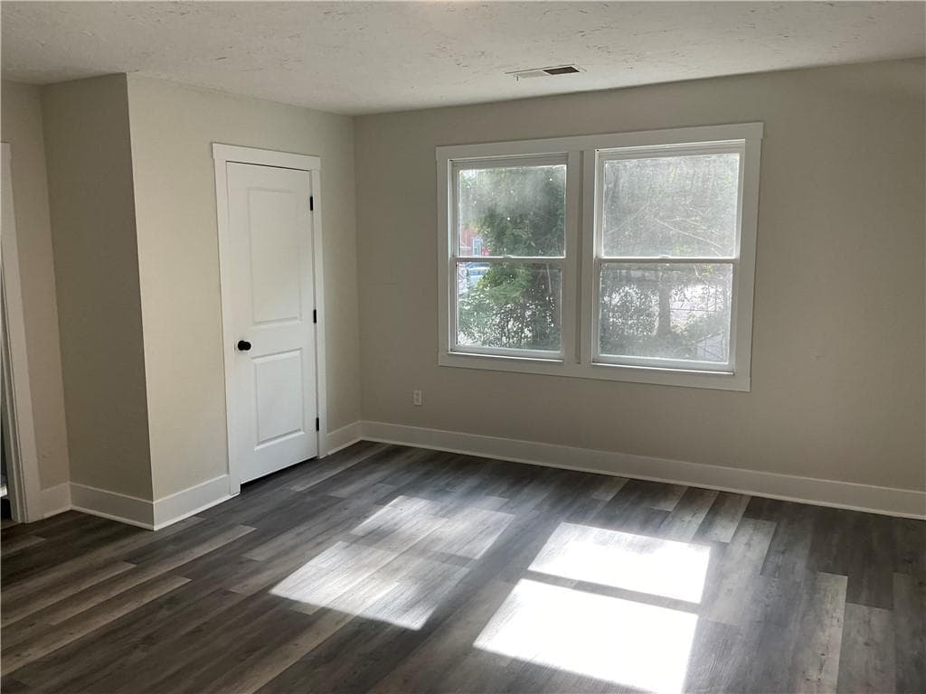 1 bedroom, 1 bathroom, 1,664 sq ft duplex for rent at 51 Mullins Street, Fairburn, GA 30213 for $1,250 a month — photo 9