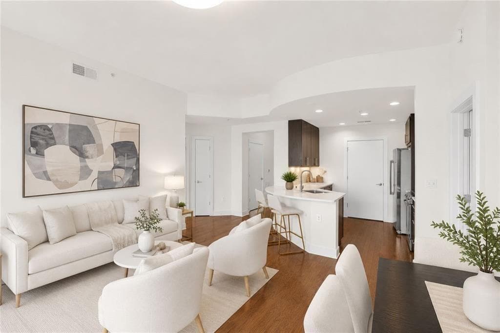 2 bedroom, 2 bathroom, 1,329 sq ft condominium for sale at 222 12th Street 1508, Atlanta, GA 30309 — photo 8