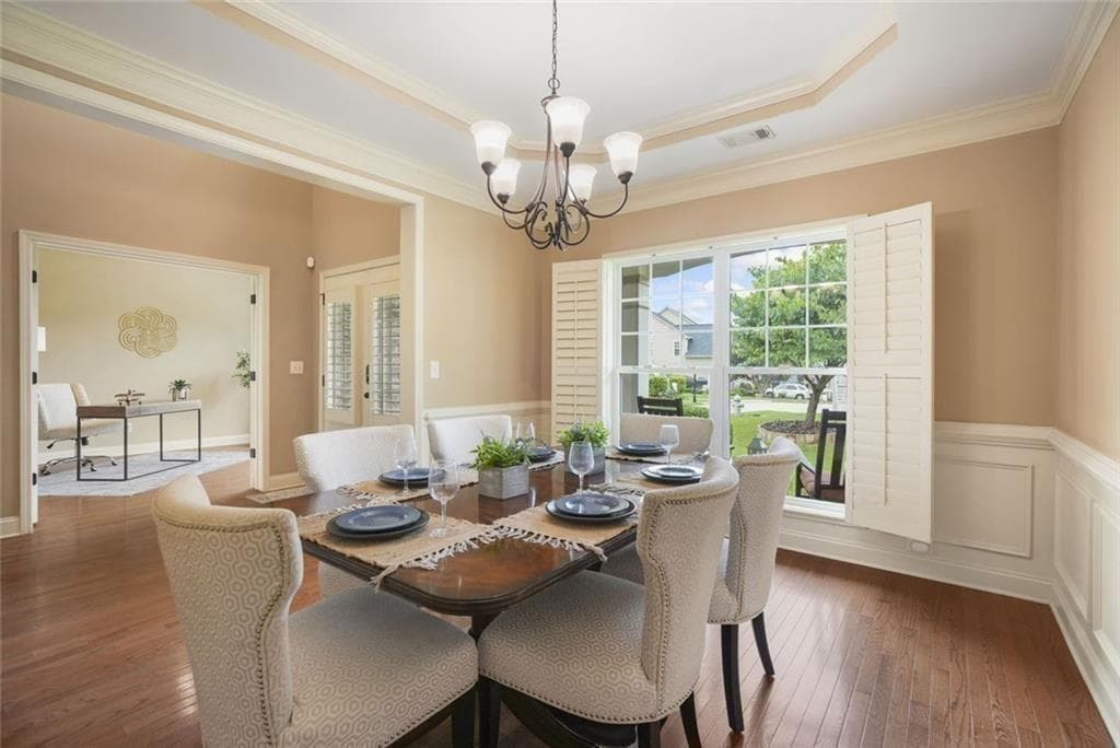 6 bedroom, 4 bathroom, 4,665 sq ft single family residence for sale at 3070 Blackstock Drive, Cumming, GA 30041 — photo 7
